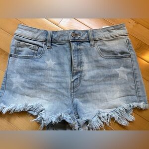 Light Blue Star-Patterned Frayed Jean Shorts